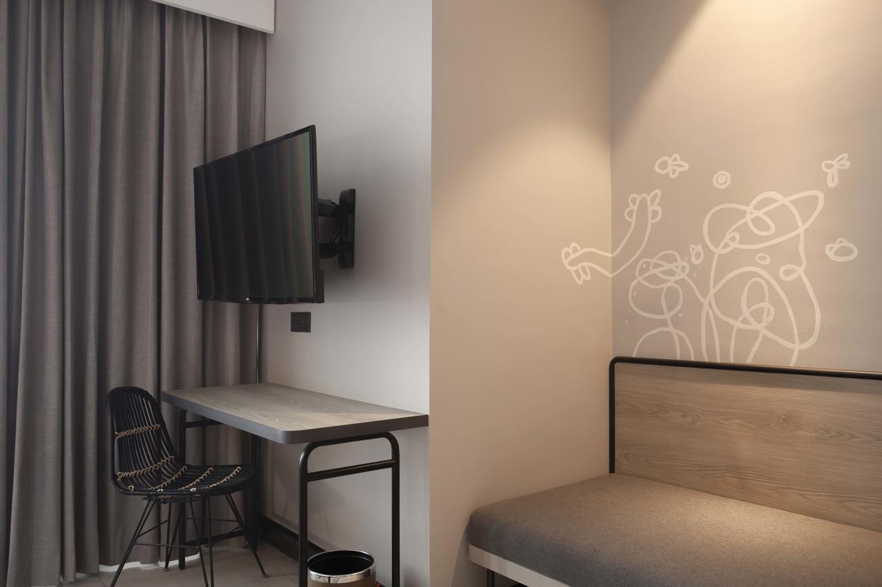 Artotel Yogyakarta Kejayan Buitenkant foto
